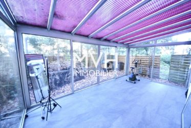 Appartement de 4 pièces au calme avec 2 jardins et une véranda