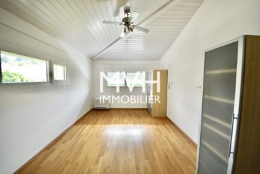 Maison individuelle 7 pièces au calme avec véranda