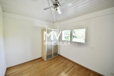 Maison individuelle 7 pièces au calme avec véranda