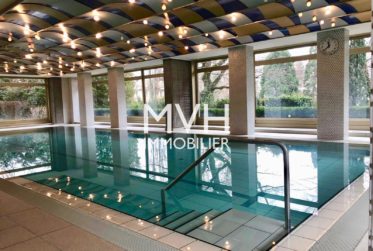 Appartement rénové 9ème étage avec vue Jet d'eau et Montblanc