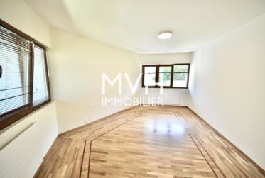 Villa d’architecte meublée 9 pièces dans écrin de verdure