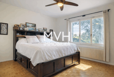 Maison individuelle avec jardin arboré