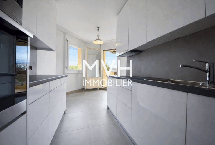 Proche ONU au calme appartement 5 Pièces rénové avec 3 balcons
