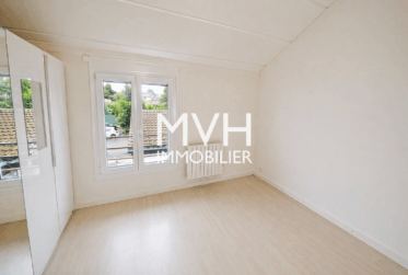 Maison 5 Pièces avec 2 jardins